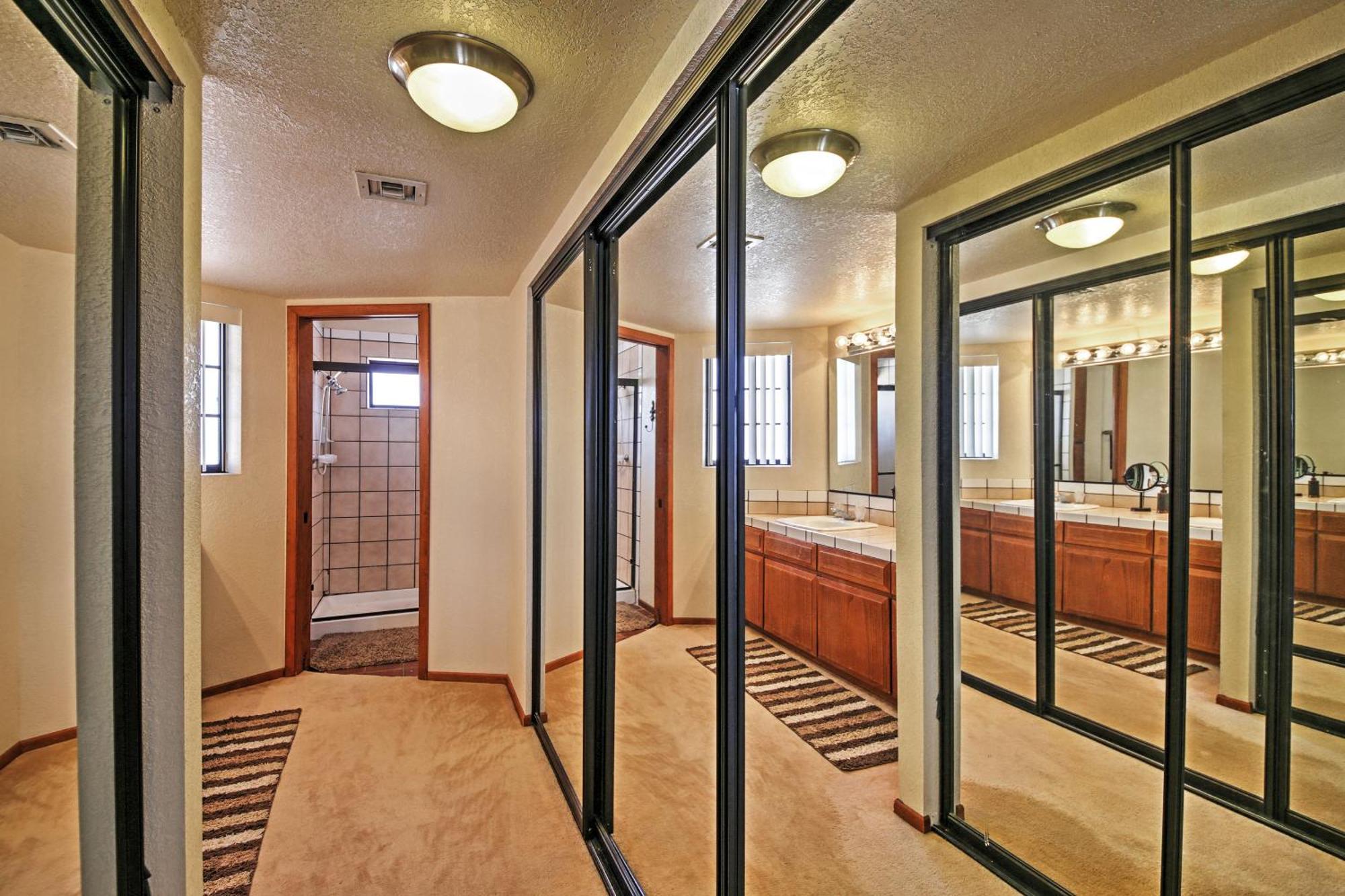 Lake Havasu Condo With Pool Less Than 1 Mi To London Bridge! เลคฮาวาซูซิตี้ ภายนอก รูปภาพ