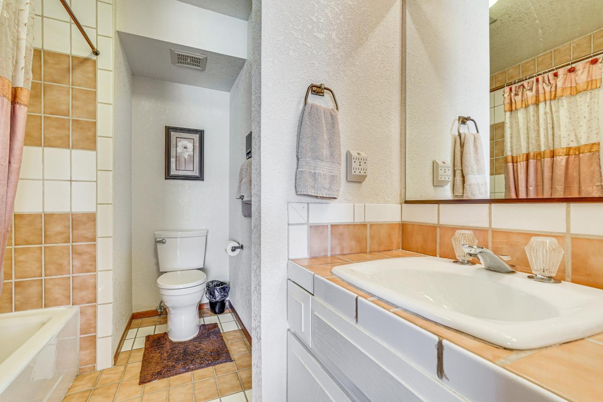Lake Havasu Condo With Pool Less Than 1 Mi To London Bridge! เลคฮาวาซูซิตี้ ภายนอก รูปภาพ