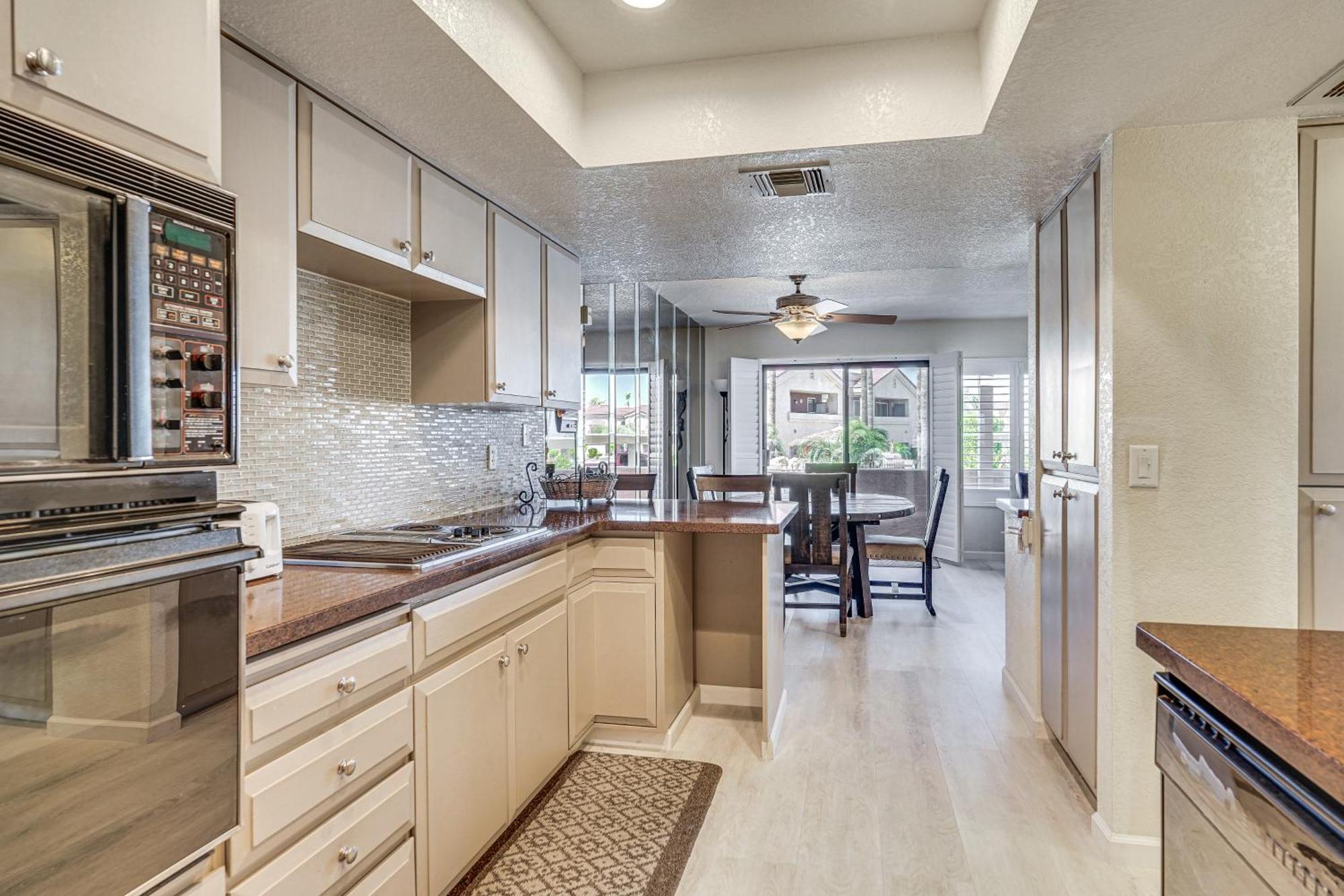 Lake Havasu Condo With Pool Less Than 1 Mi To London Bridge! เลคฮาวาซูซิตี้ ภายนอก รูปภาพ